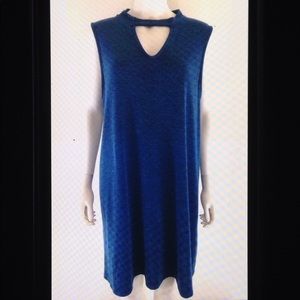 💋Loveappella Plus Size Keyhole Knit Shift Dress